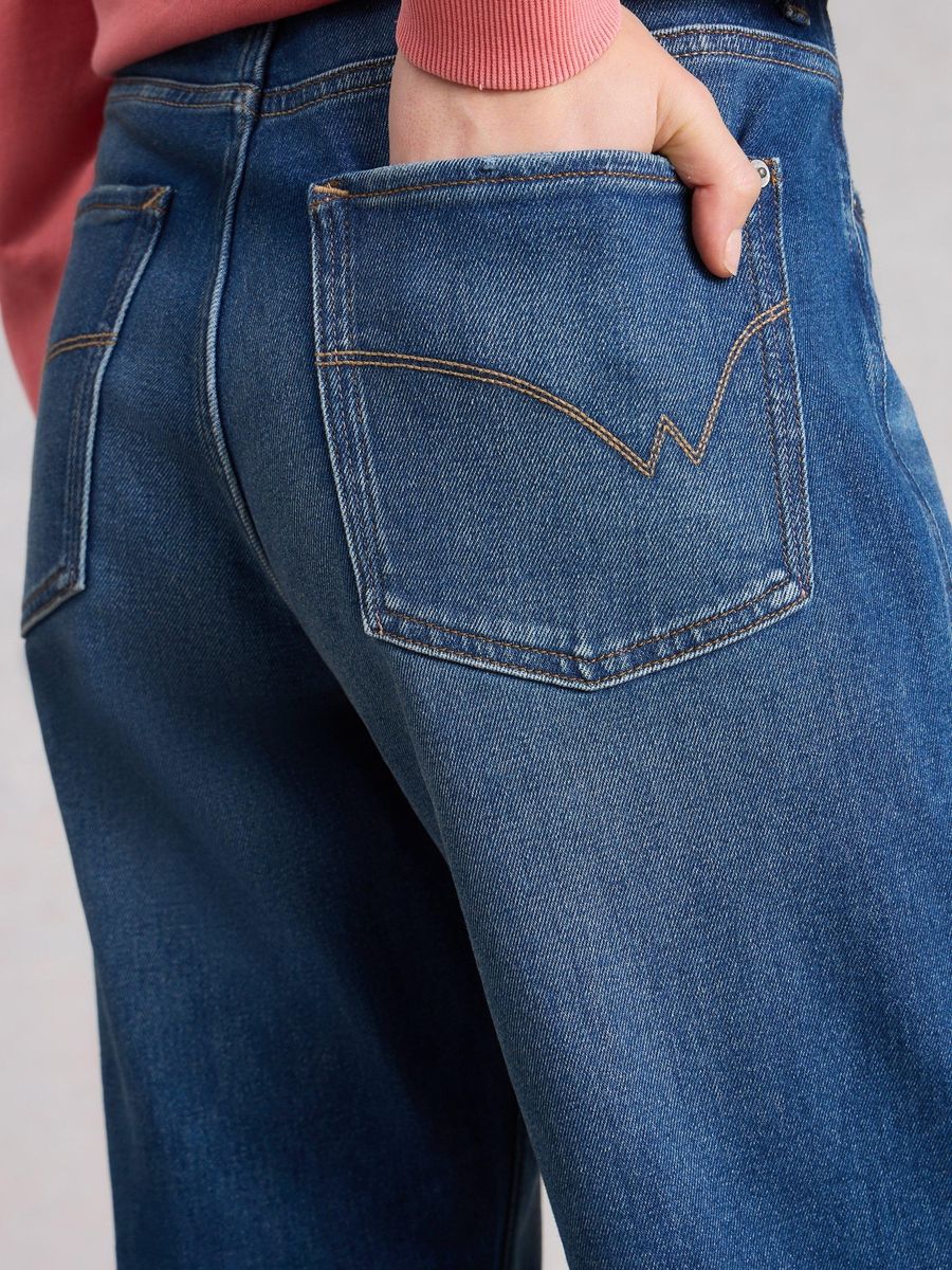 Weekend Jeans mit lockerer Passform