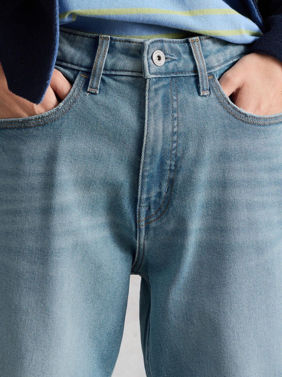 Weekend Jeans mit lockerer Passform