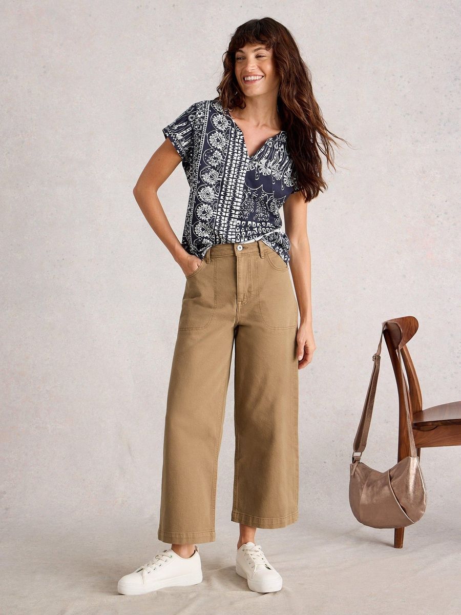 Cropped-Jeans mit weitem Bein