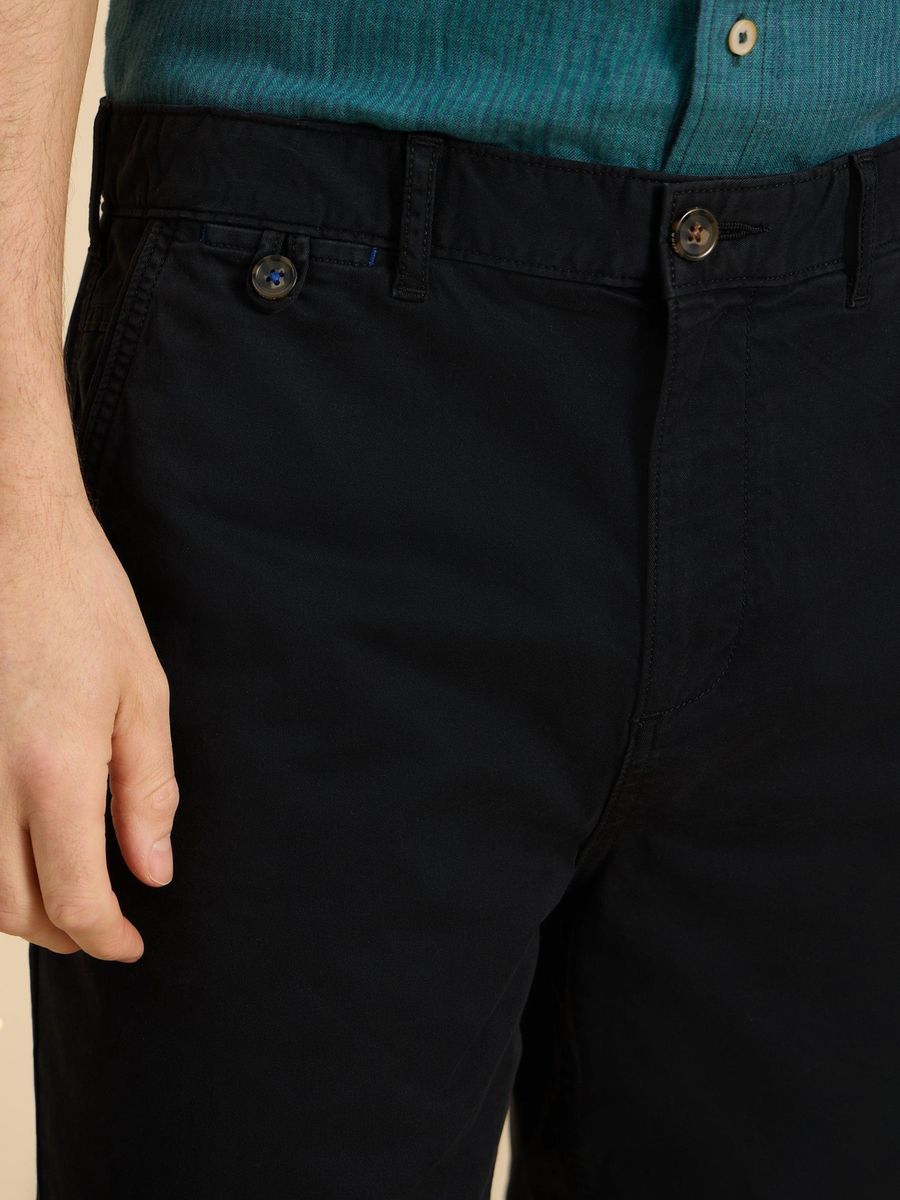 Chino-Shorts aus Bio-Baumwolle
