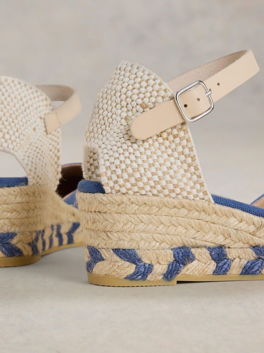 Espadrille-Sandalette aus Wildleder mit Knöchelriemen