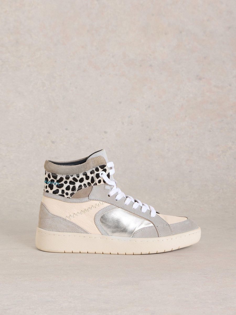 Zweifarbiger High-Top-Sneaker mit Leopardenmuster