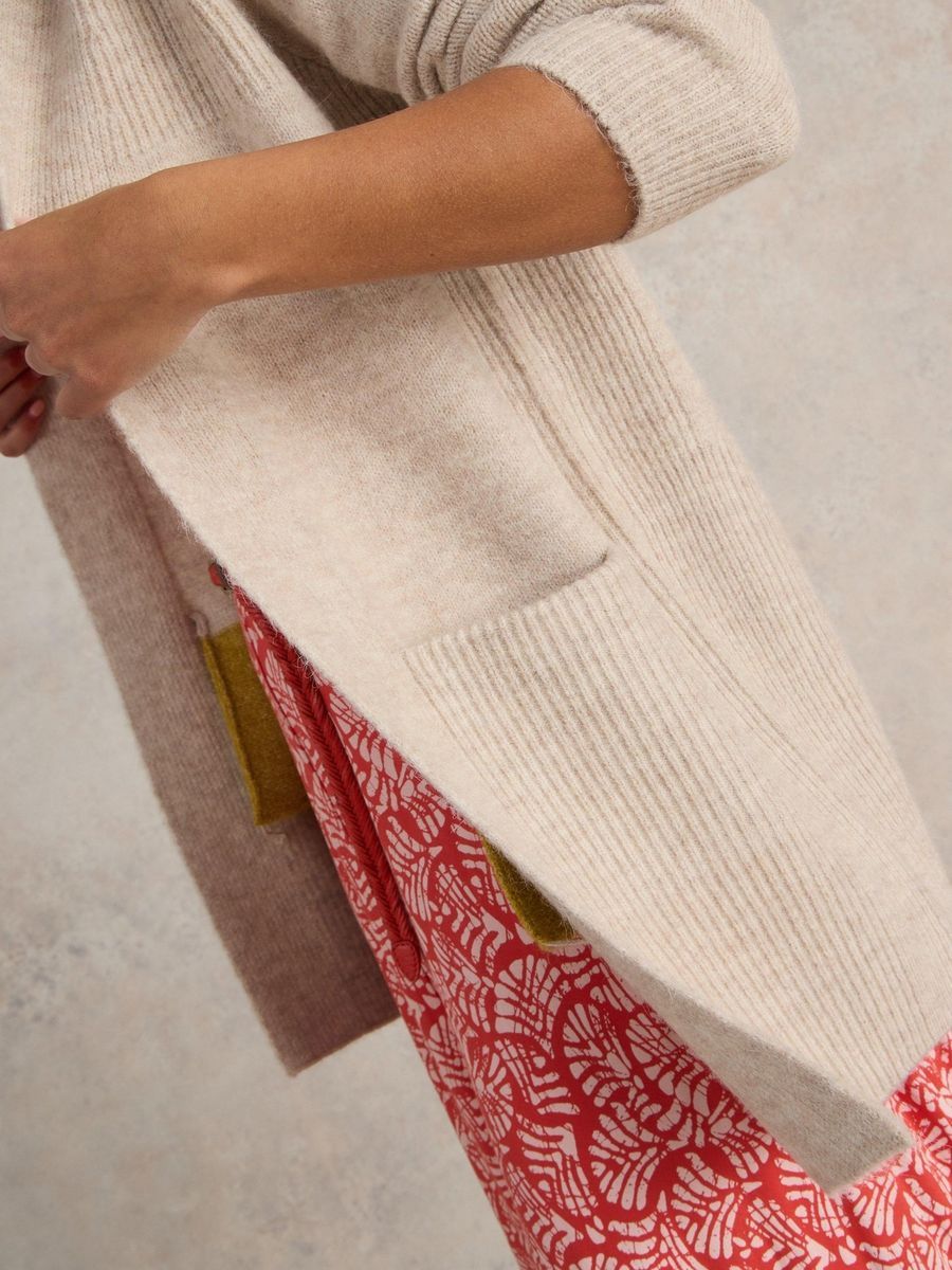 Lange, offene Strickjacke mit Taschen
