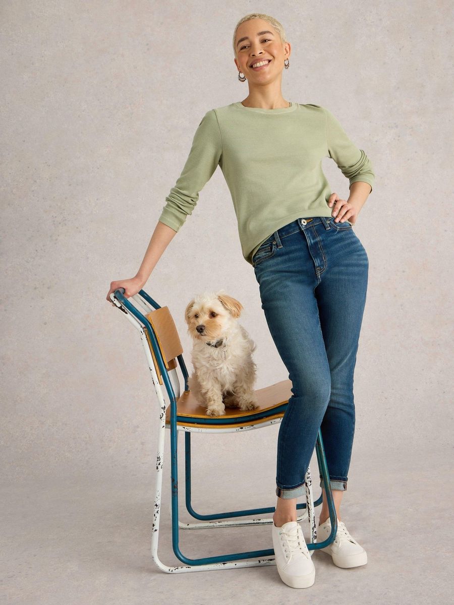 Klassische Skinny Jeans in dunkler Waschung