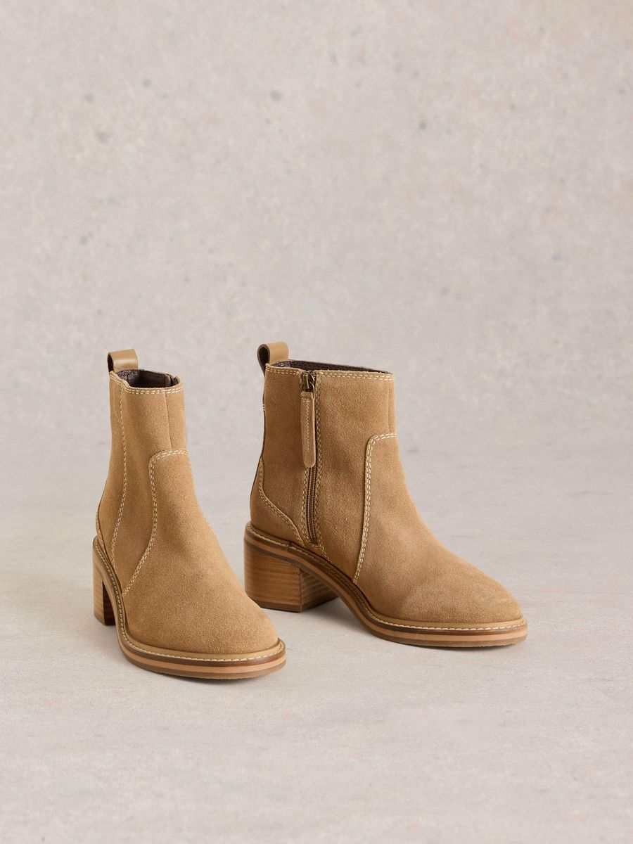 Wildleder-Stiefeletten mit Blockabsatz
