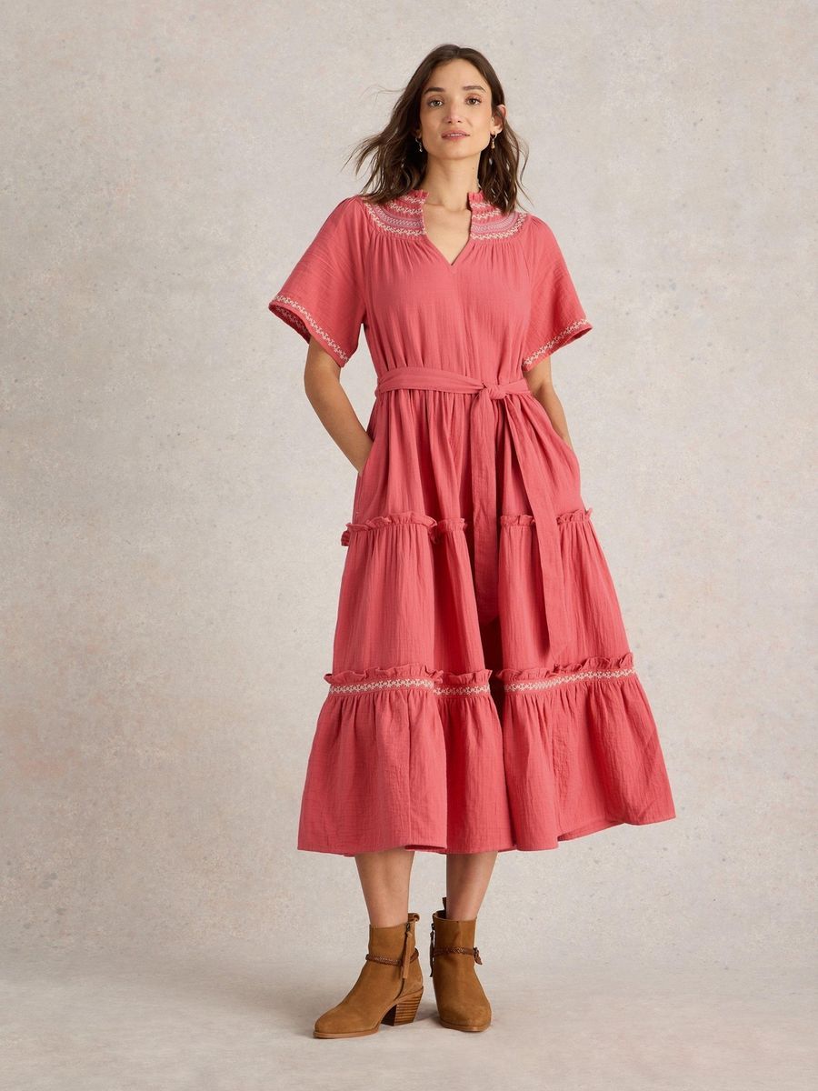 Gestuftes besticktes Baumwoll-Midikleid