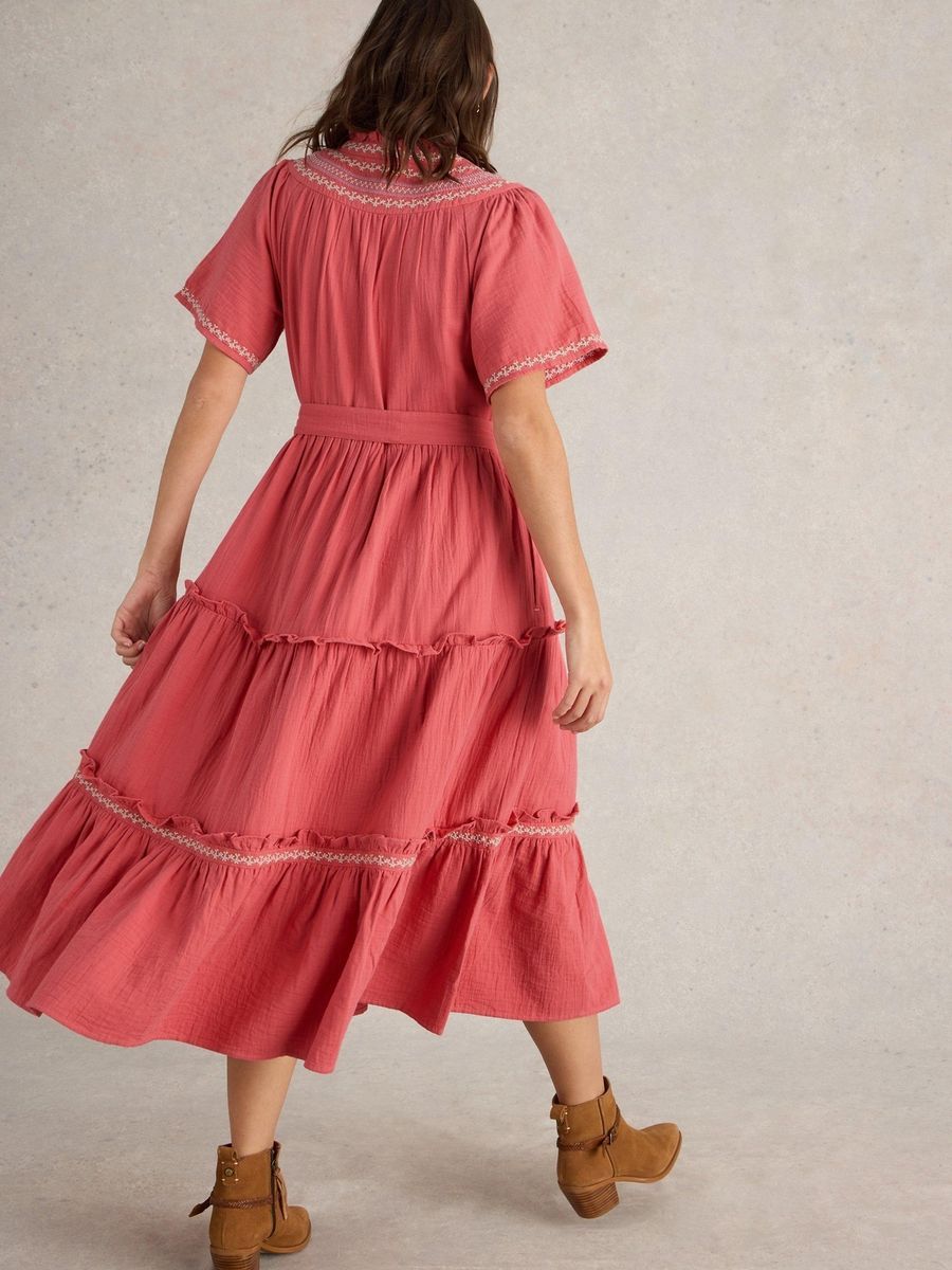 Gestuftes besticktes Baumwoll-Midikleid