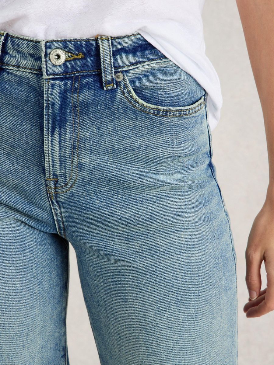 Mom Jeans mit schmal zulaufendem Bein