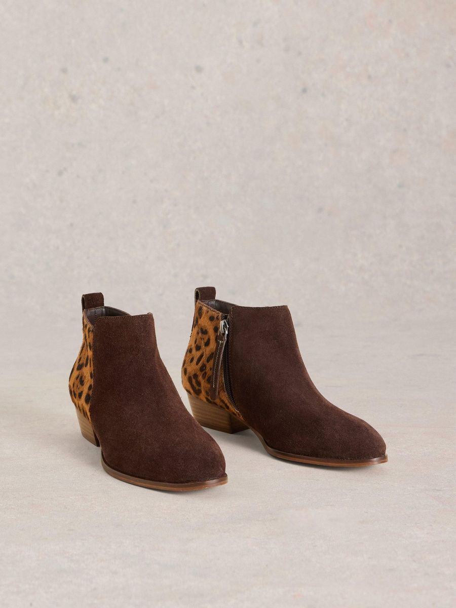 Stiefeletten aus Wildleder mit Leopardenmuster