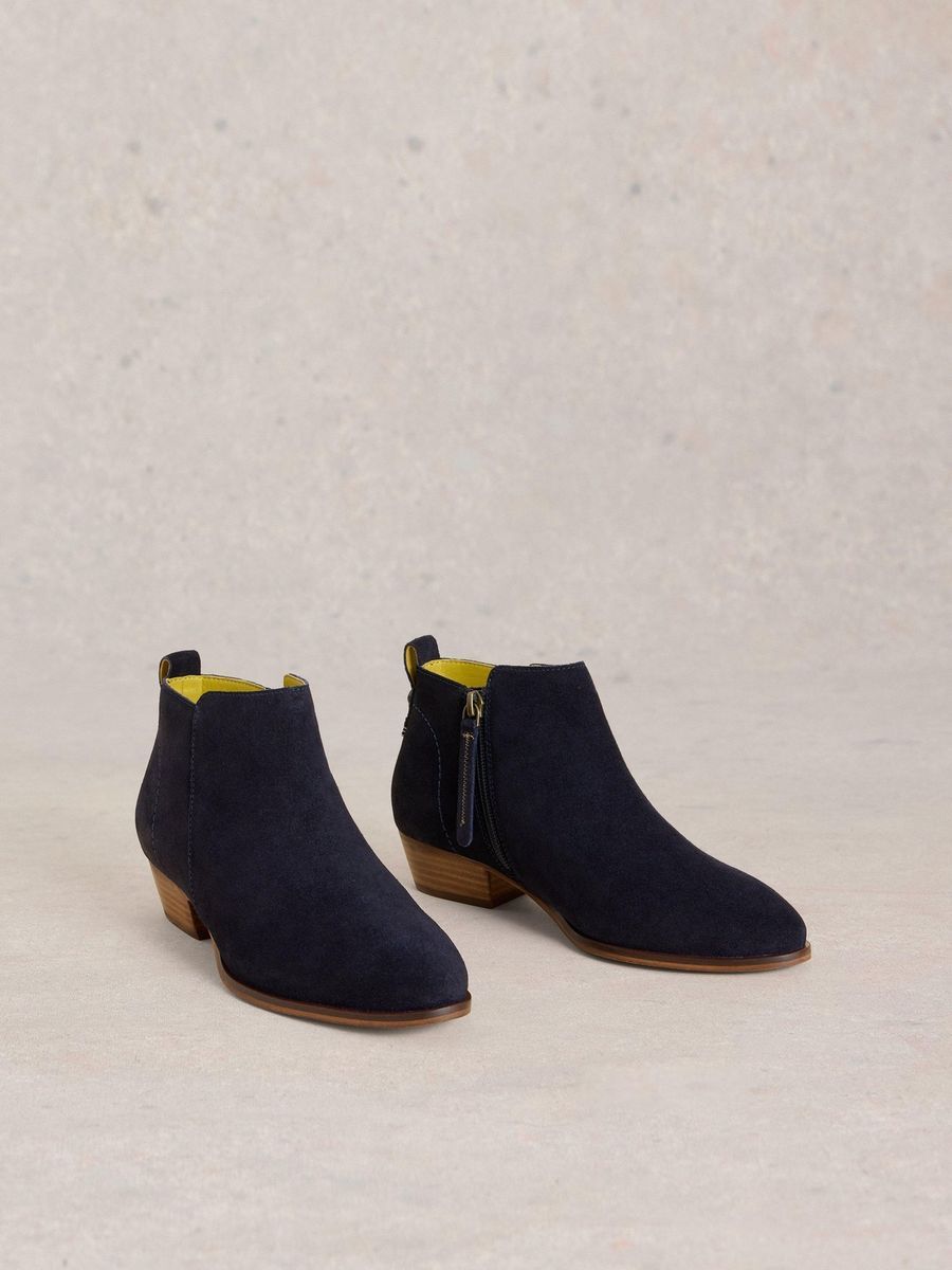 Stiefeletten aus Wildleder mit Blockabsatz