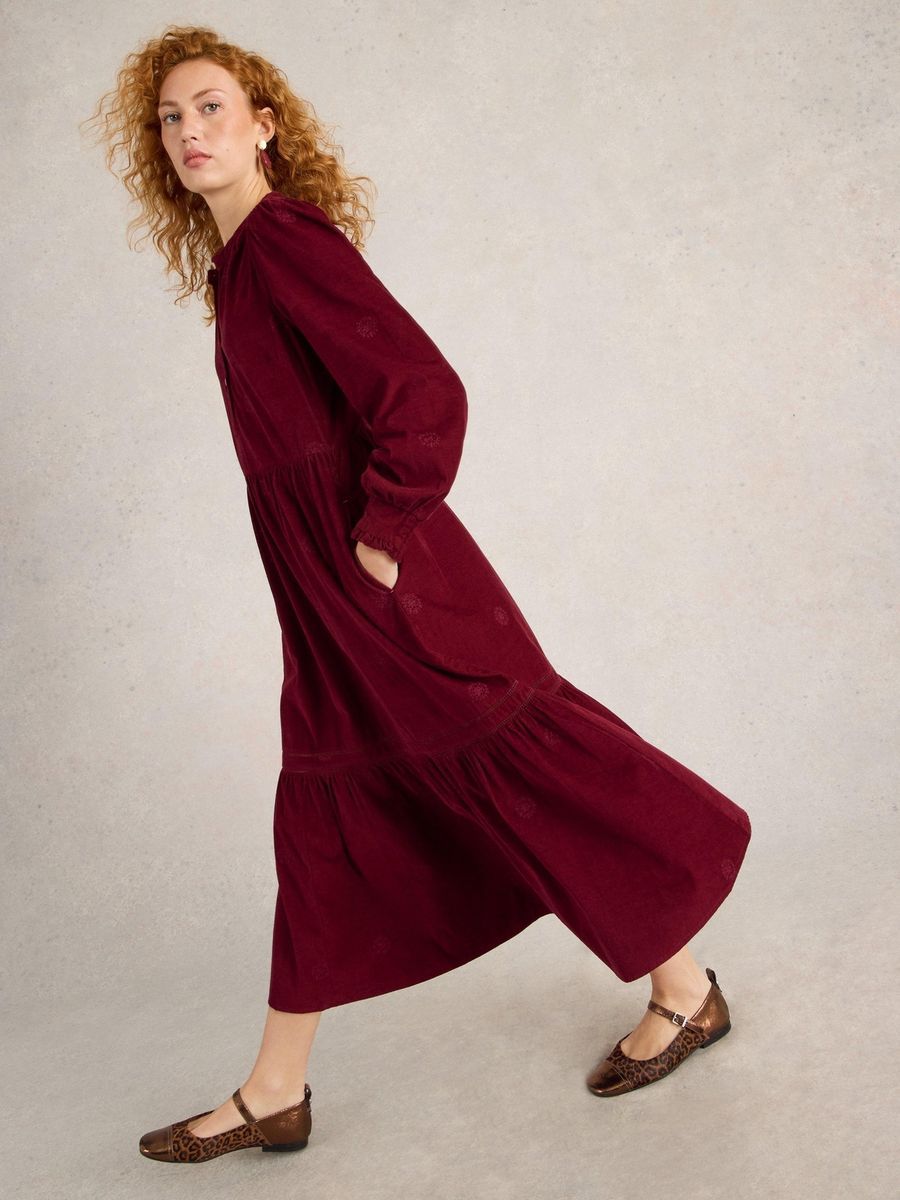 Besticktes Cord-Midikleid mit Stufen
