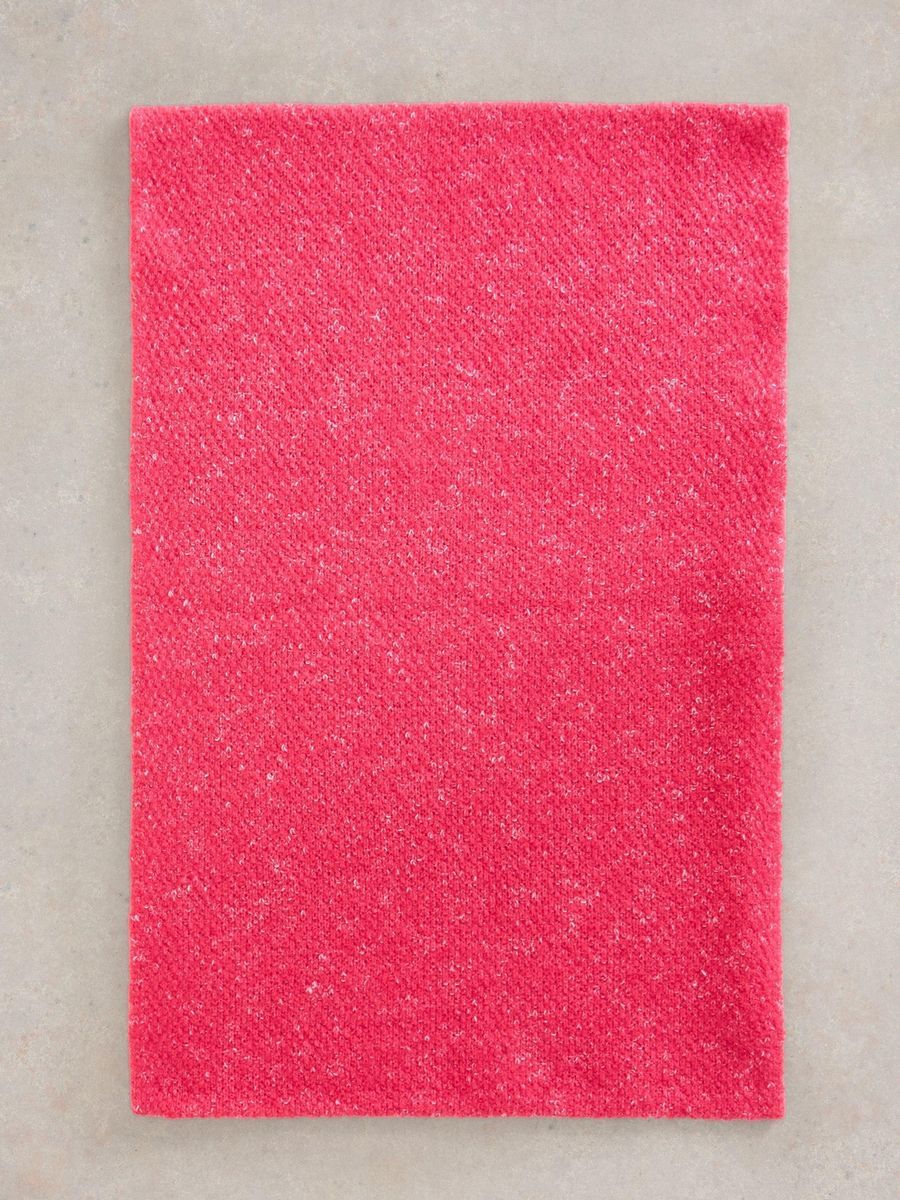 Strickschlauchschal in leuchtendem Pink