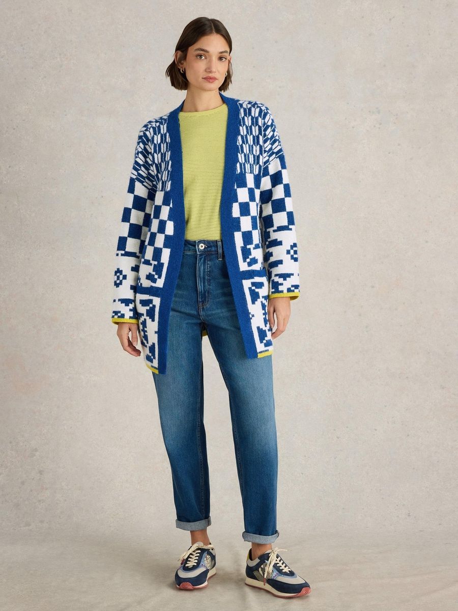 Strickjacke mit geometrischem Muster und Taschen