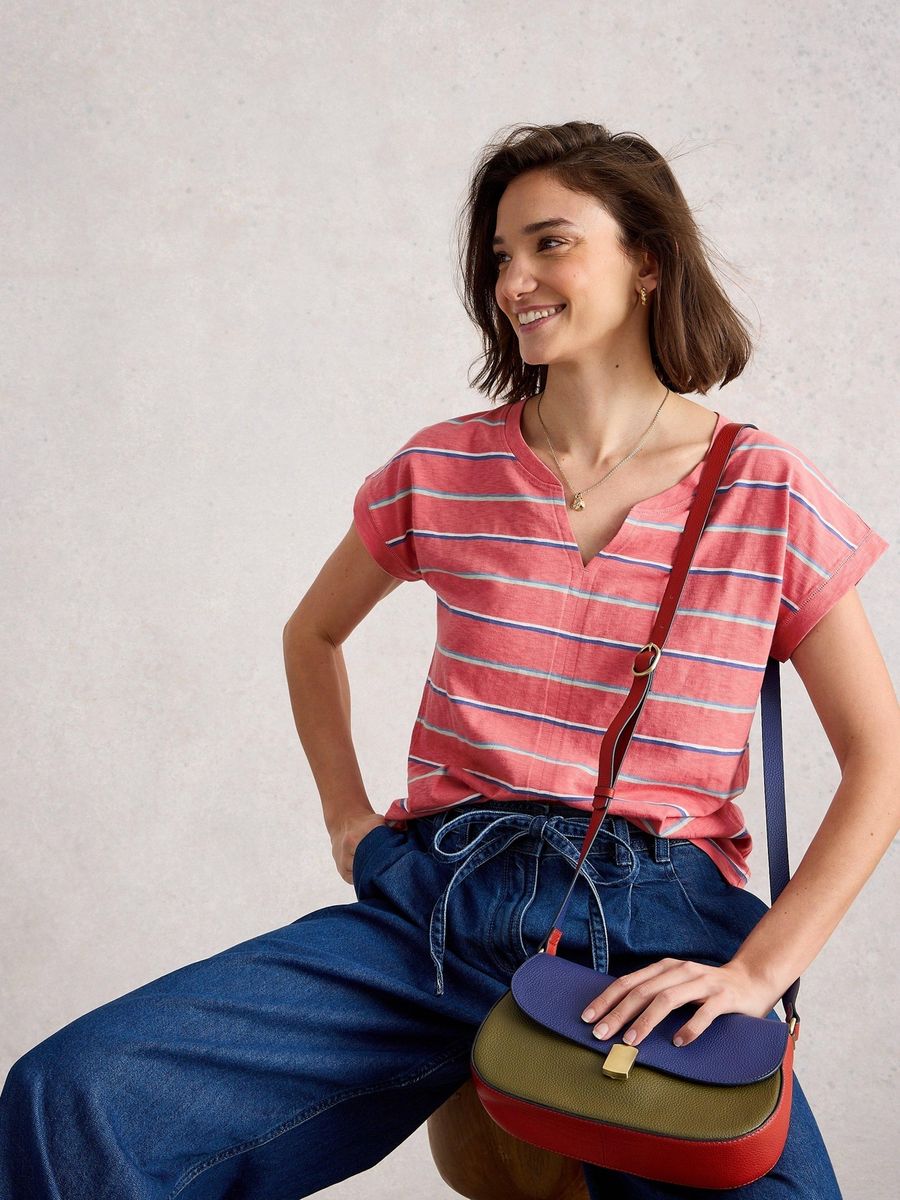 Baumwoll-T-Shirt mit V-Ausschnitt und Relaxed Fit