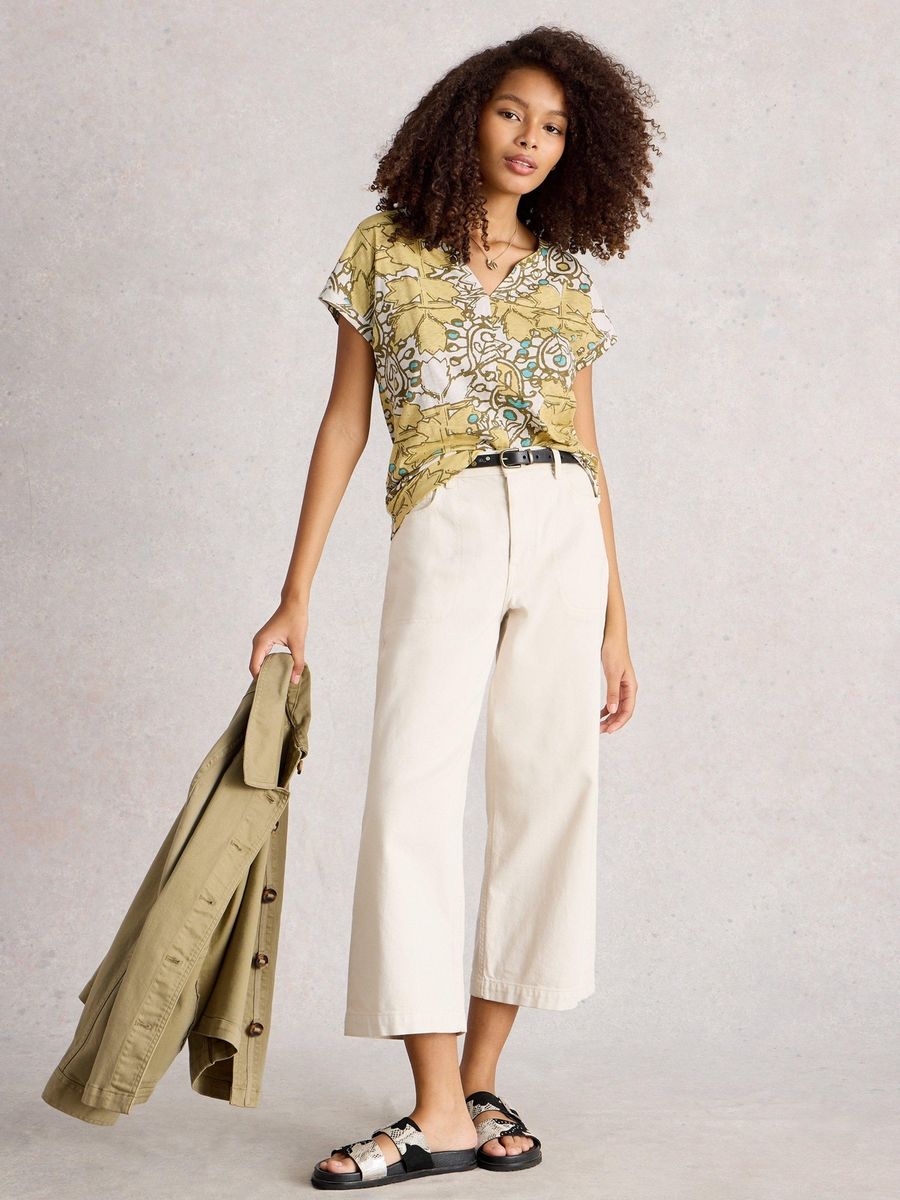 Baumwoll-T-Shirt mit V-Ausschnitt und Relaxed Fit