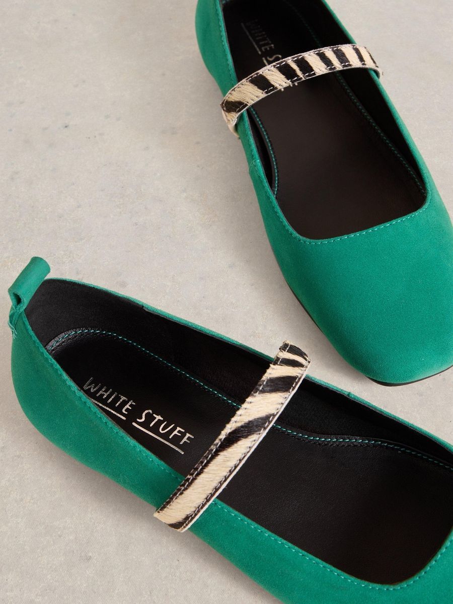 Grüne Ballerinas mit Knöchelriemen