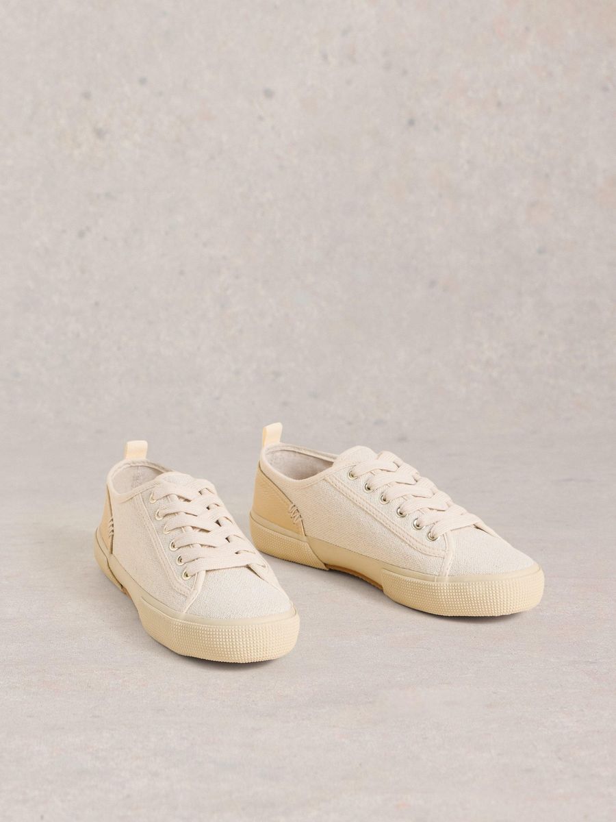 Lässige Canvas-Schnürschuhe