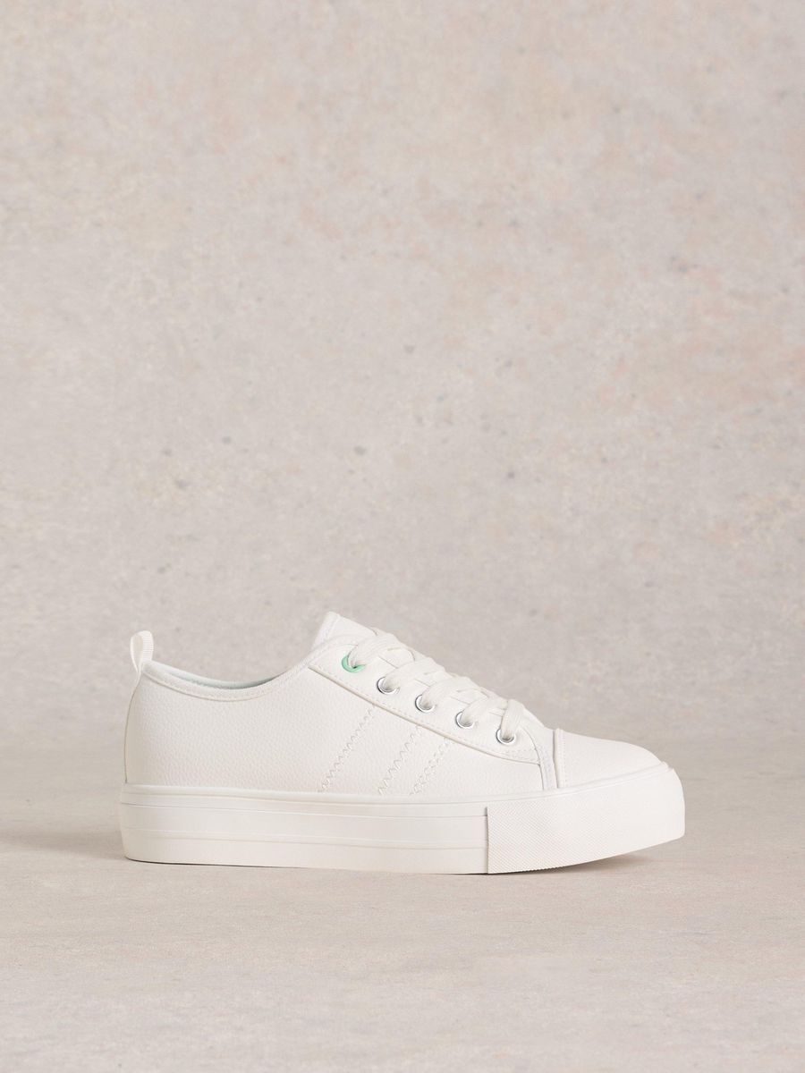 Weiße Schnürsneakers mit Plateau