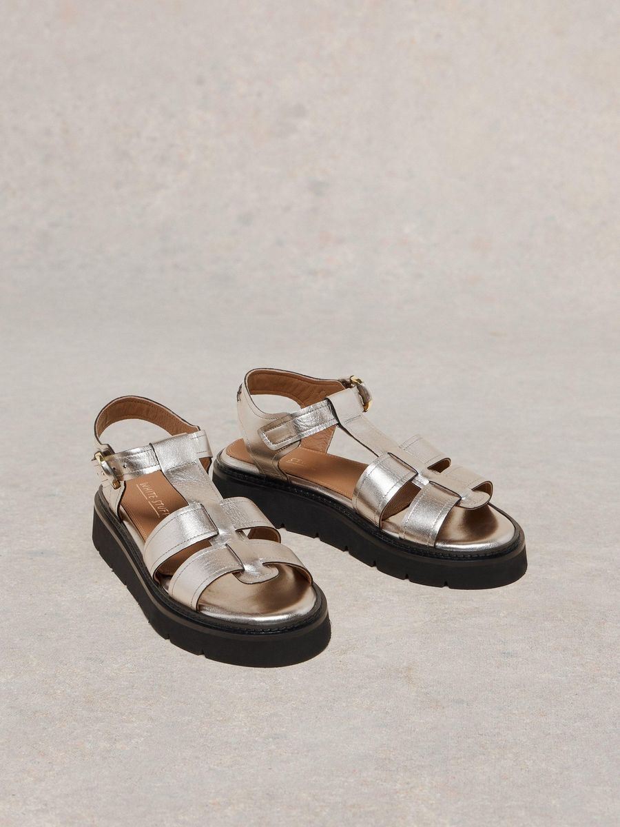 Gladiator-Plateausandalen aus Metallic-Leder
