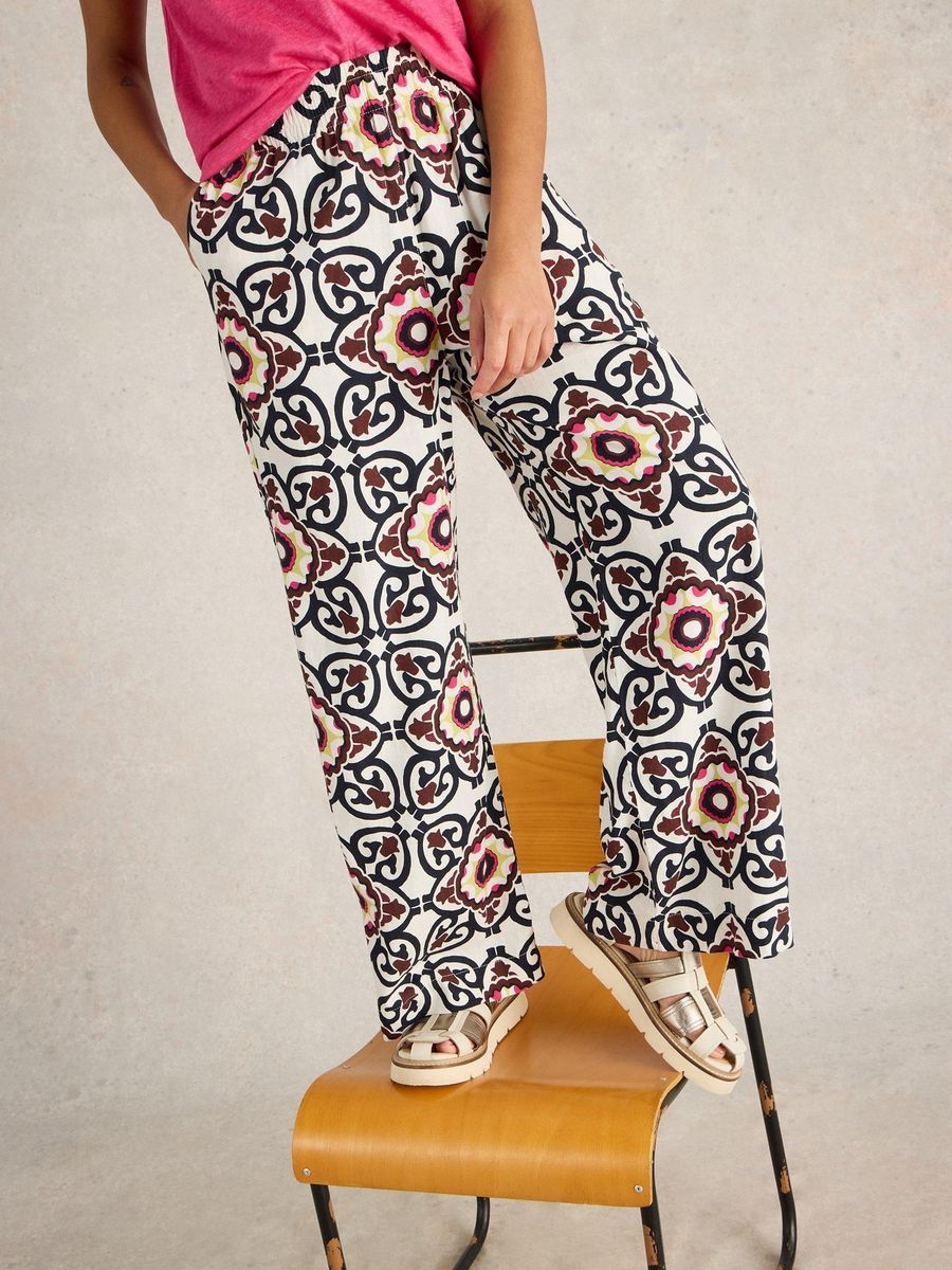 Weite Hose aus Leinenmischung mit Print