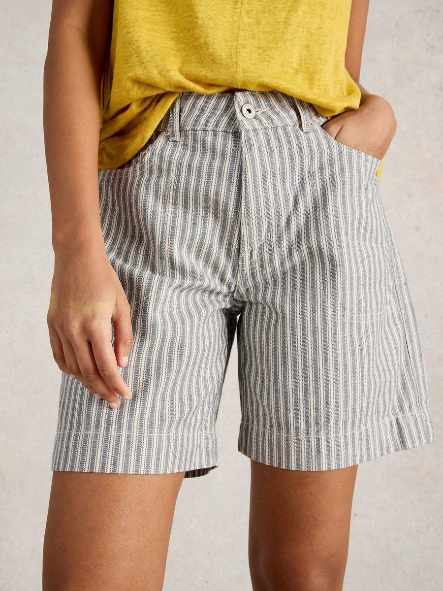 Gestreifte High-Waist Jeansshorts