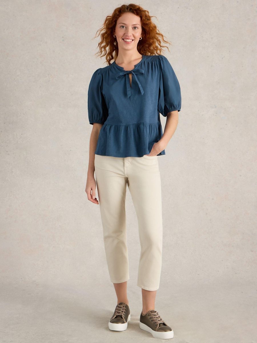 Blaue Peplum-Bluse mit Bindeband