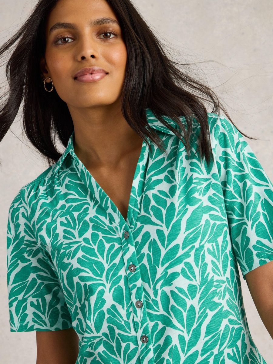 Kurzärmelige Bluse mit Blättermuster