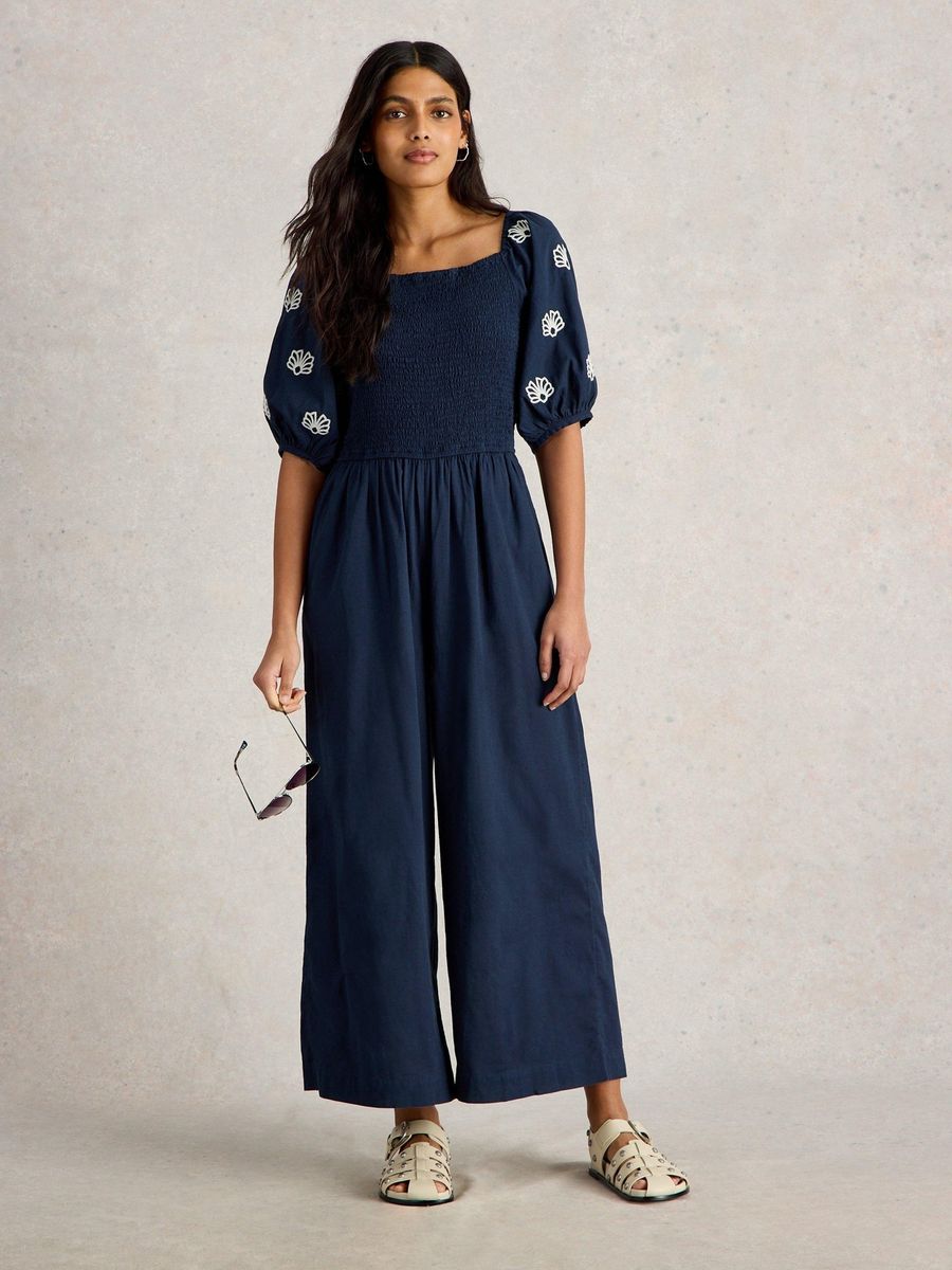 Jumpsuit aus Leinenmischung mit bestickten Puffärmeln