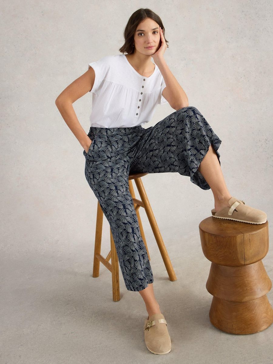 Bedruckte, verkürzte Culotte-Hose