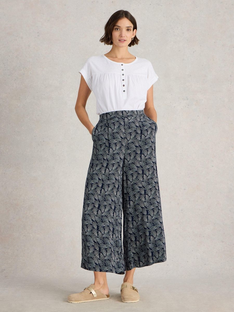 Bedruckte, verkürzte Culotte-Hose