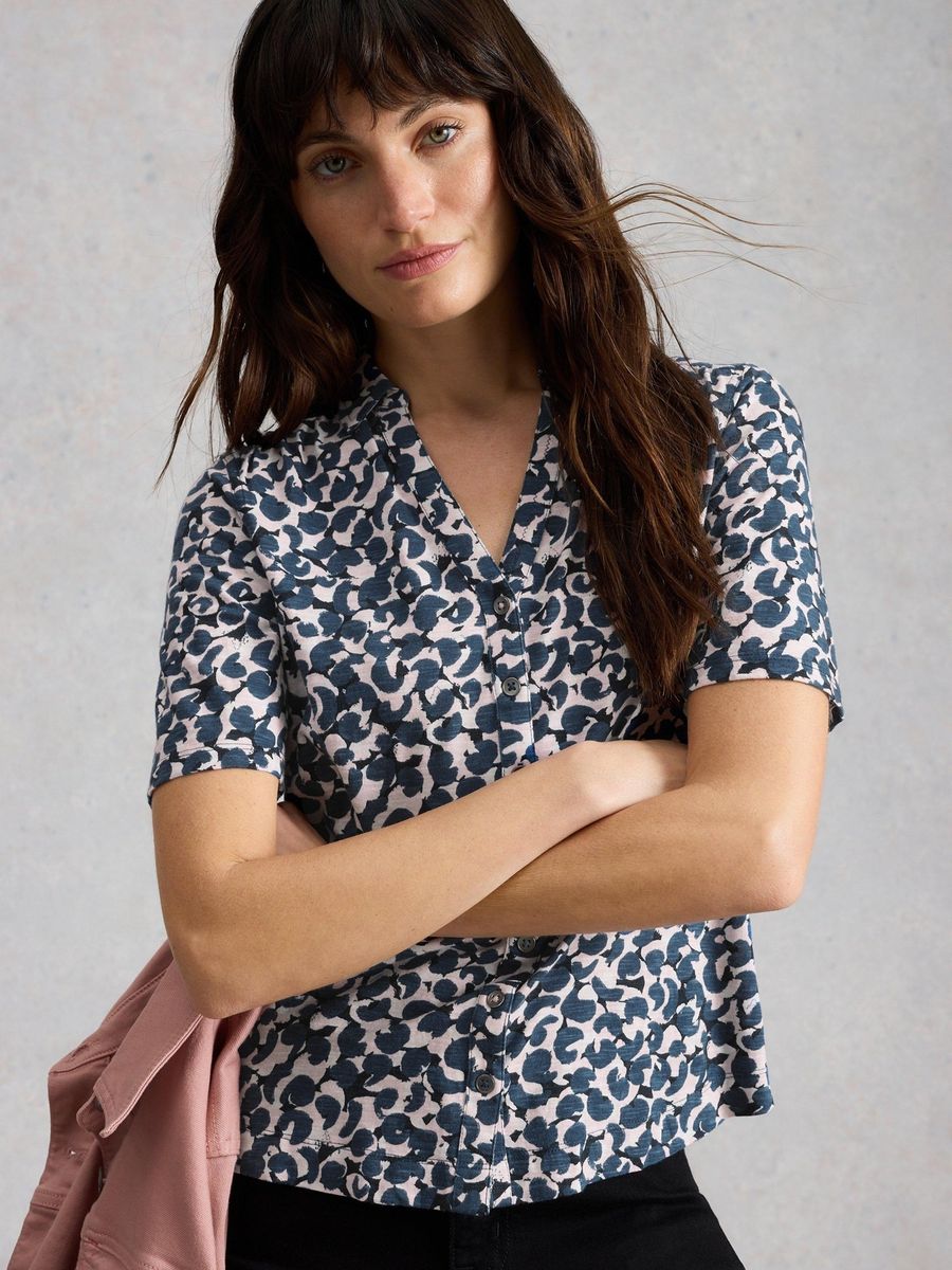 Bedruckte Kurzarm-Bluse mit Knopfleiste