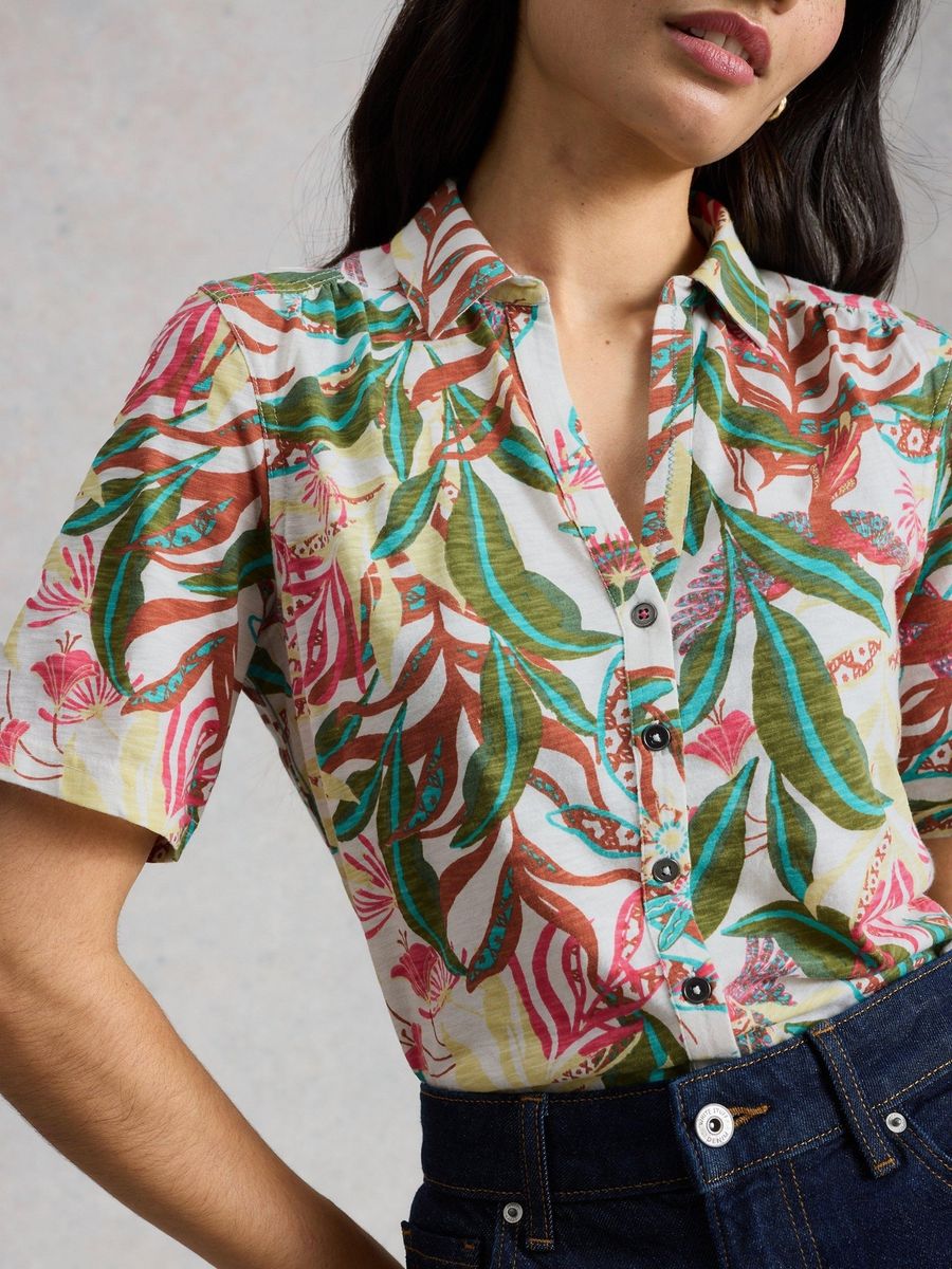 Bedruckte Kurzarm-Bluse mit Knopfleiste