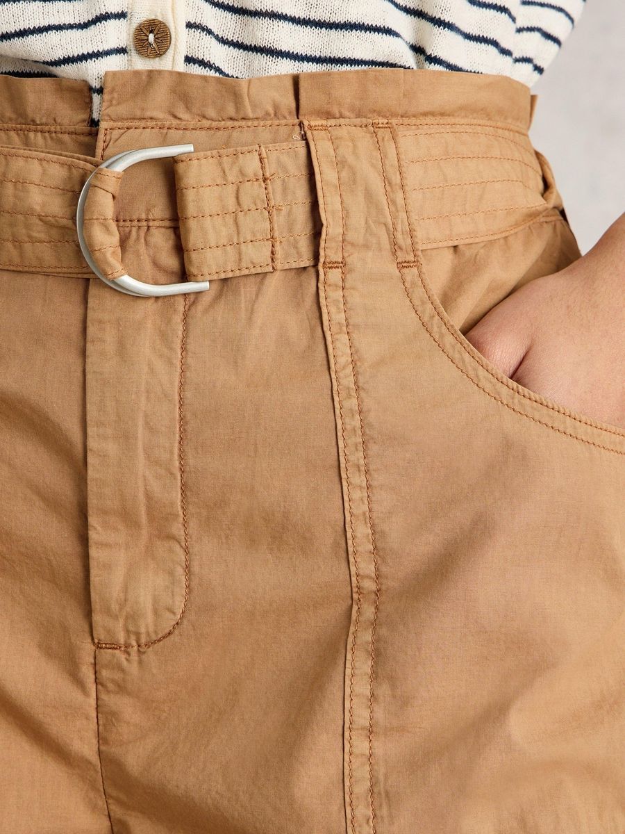 Baumwollshorts mit hohem Bund und Gürtel