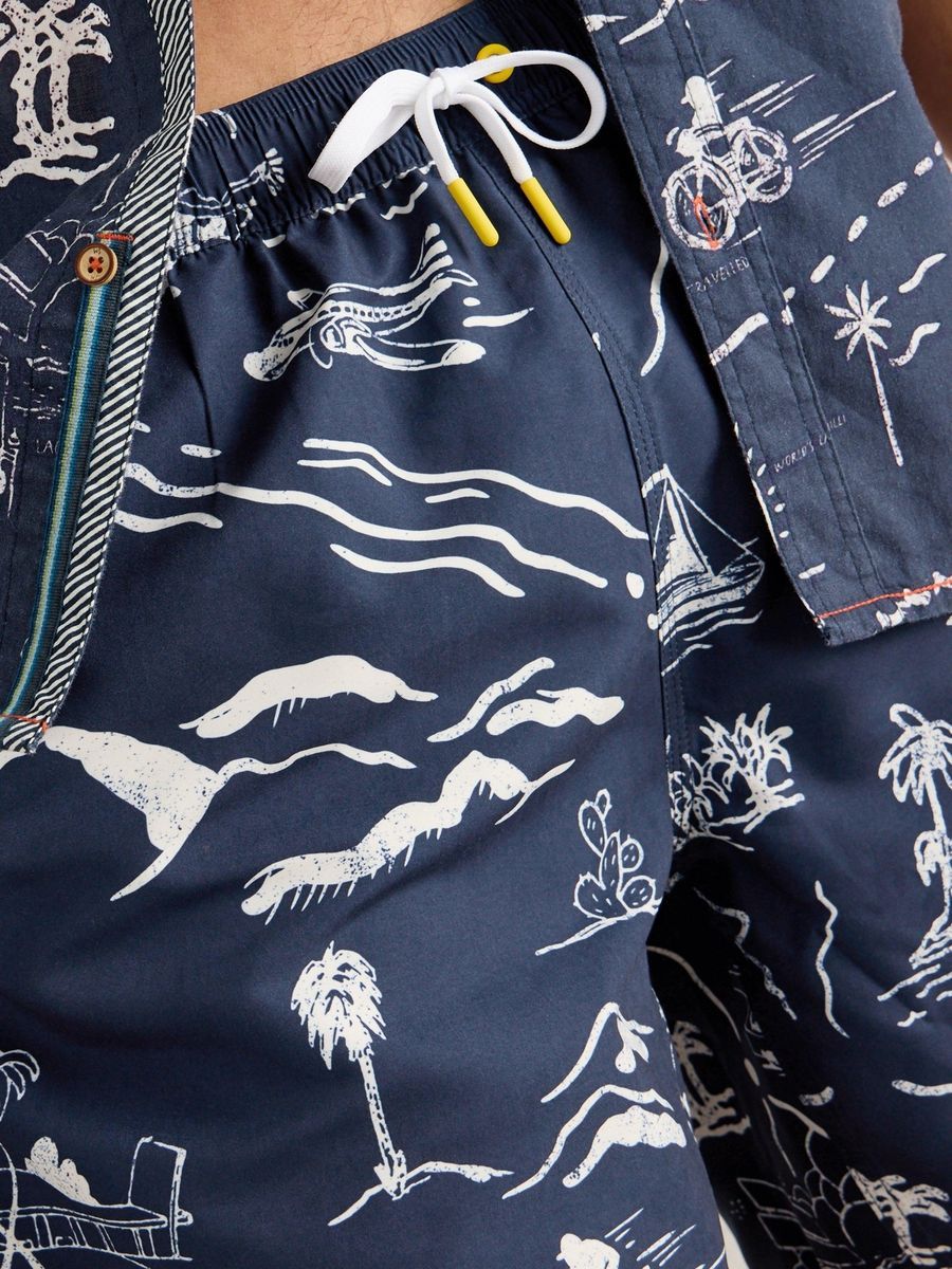 Badeshorts mit Inselmotiven