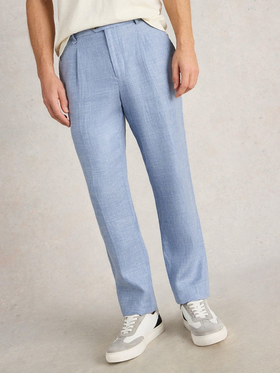 Hellblaue Leinenhose mit Bundfalten