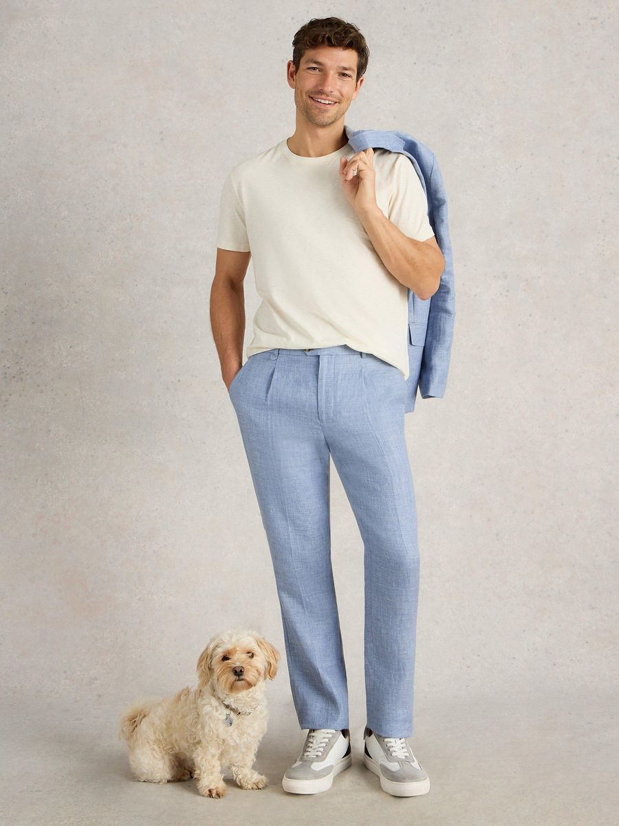 Hellblaue Leinenhose mit Bundfalten