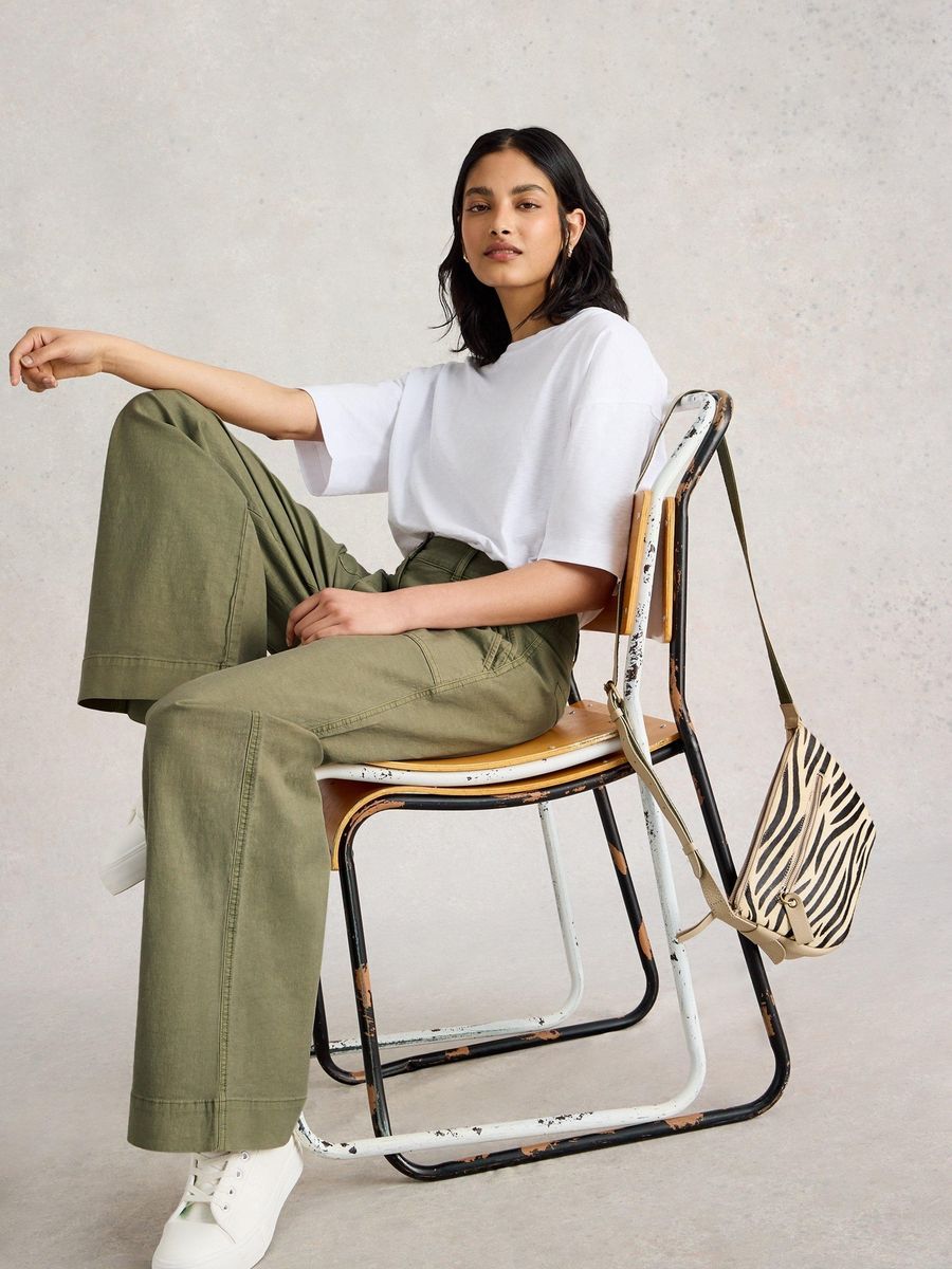 Weite Twister Chinohose