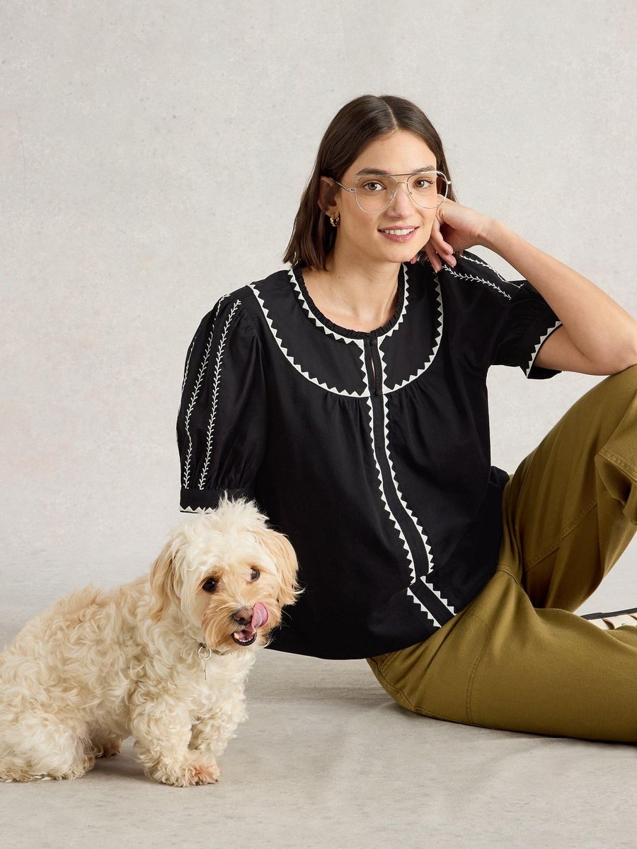 Bestickte Bluse aus Bio-Baumwolle
