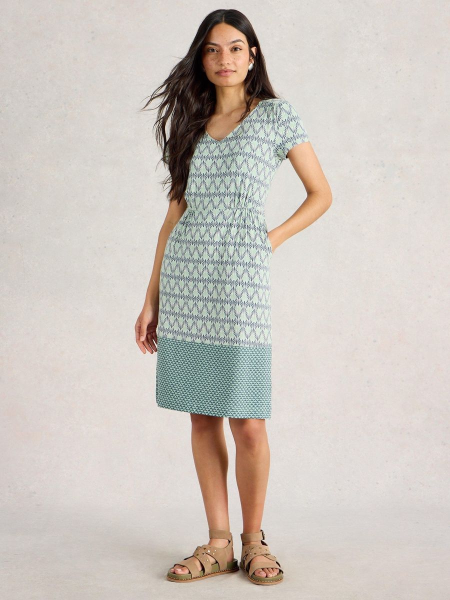 Jerseykleid mit Print und Taschen