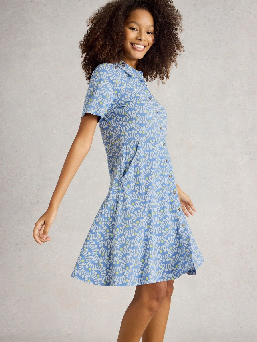 Gedrucktes Hemdblusenkleid mit A-Linien-Rock
