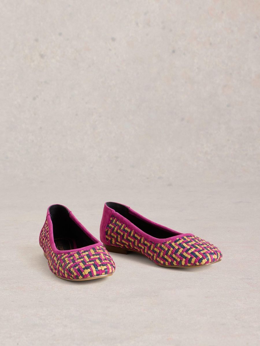 Ballerinas aus gewebtem Leder