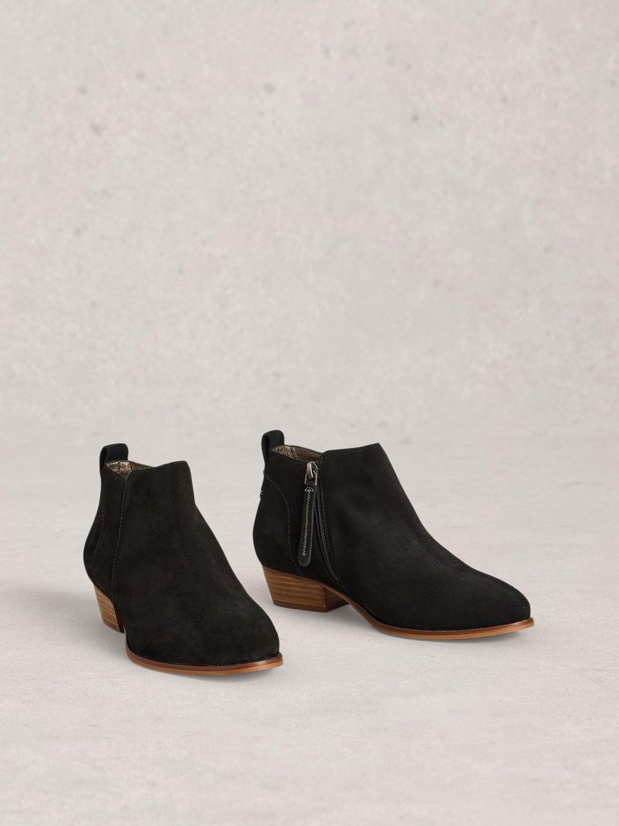 Wildlederstiefeletten mit Blockabsatz