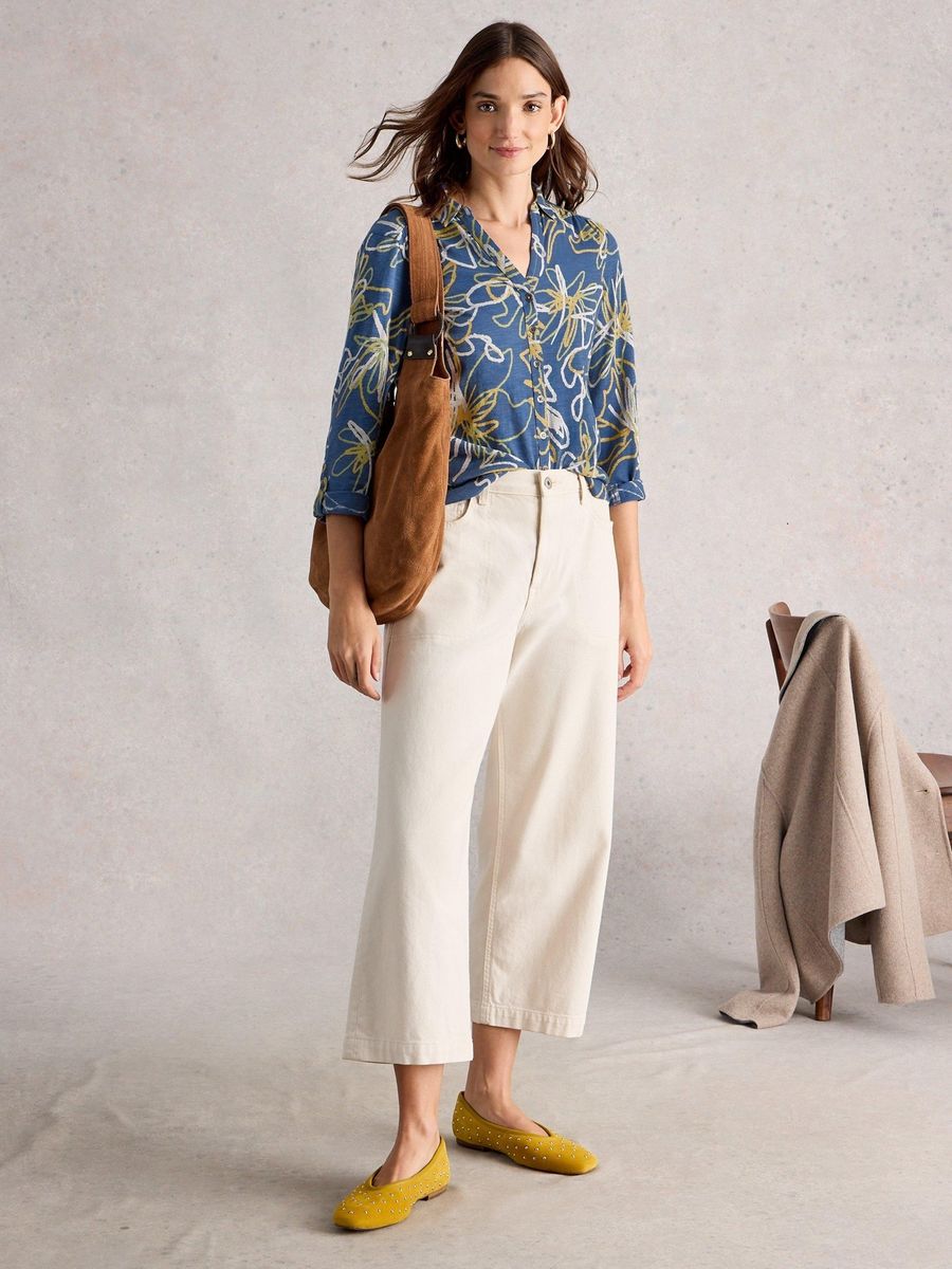 Jerseybluse mit floralem Herzmuster