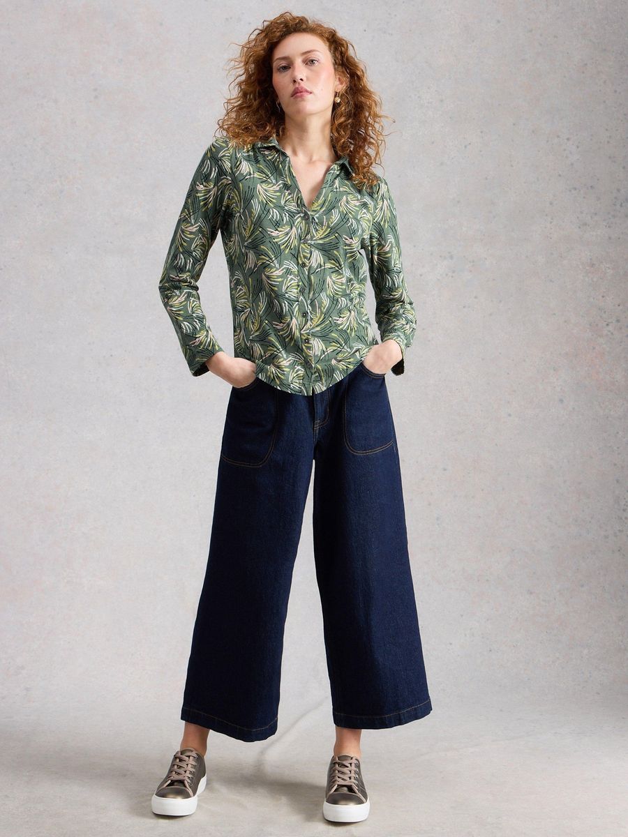 Jerseybluse mit floralem Herzmuster