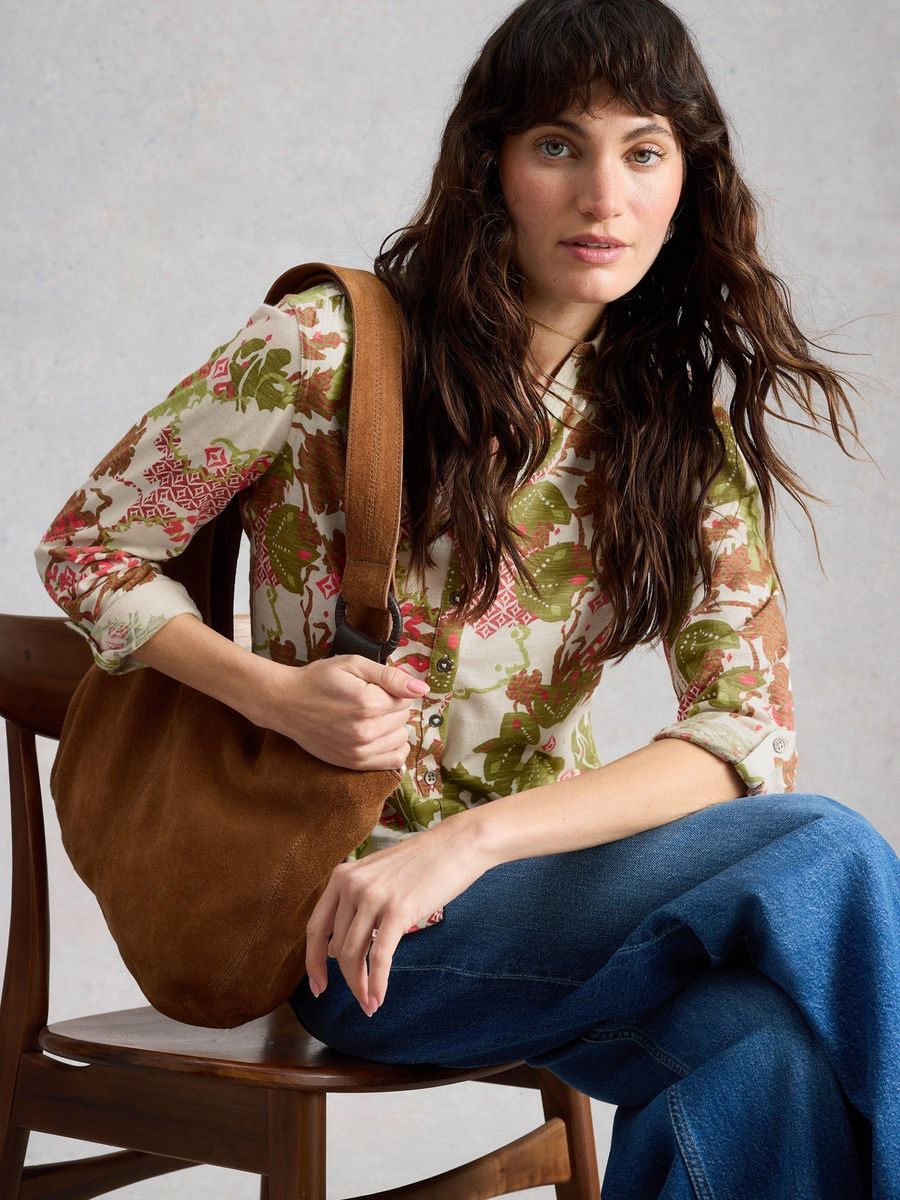 Jerseybluse mit floralem Herzmuster