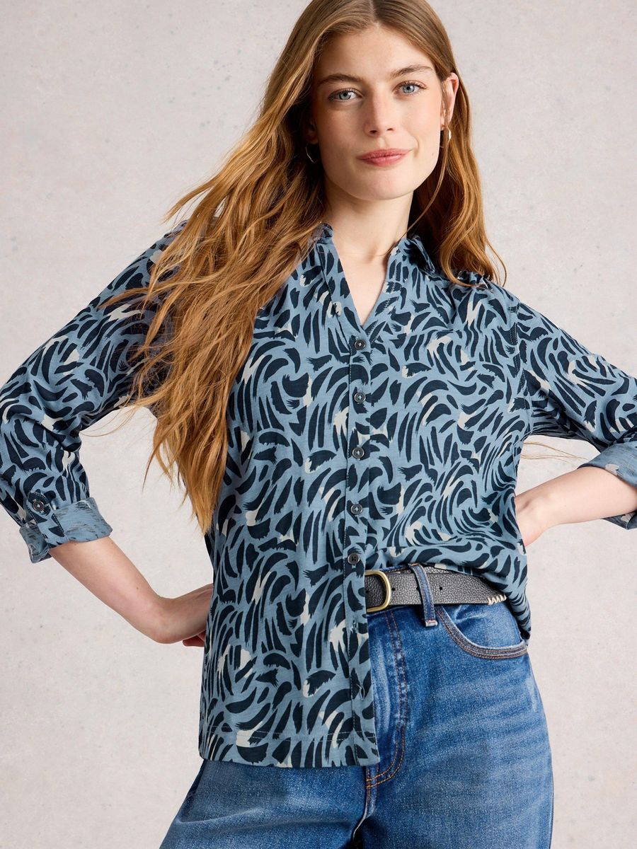 Jerseybluse mit floralem Herzmuster