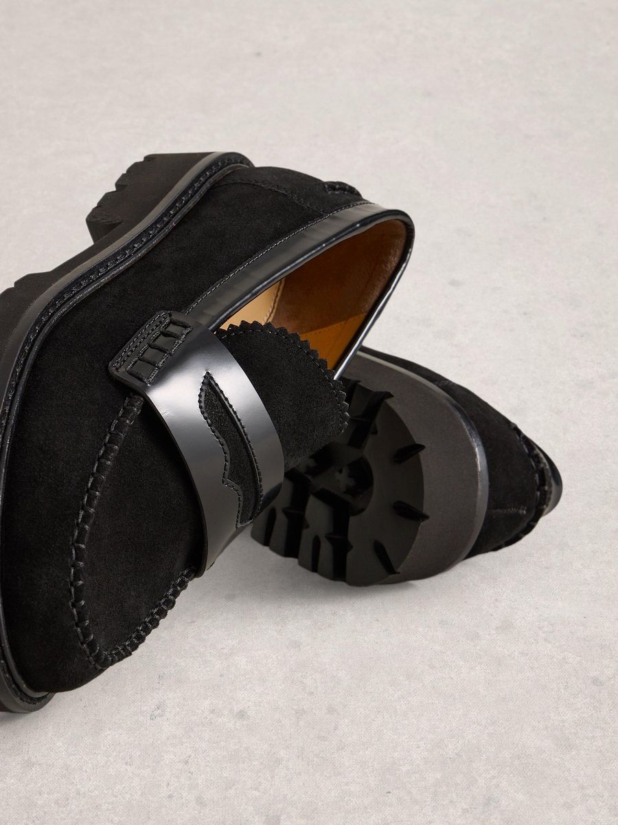 Klassischer schwarzer Leder Plateau Loafer