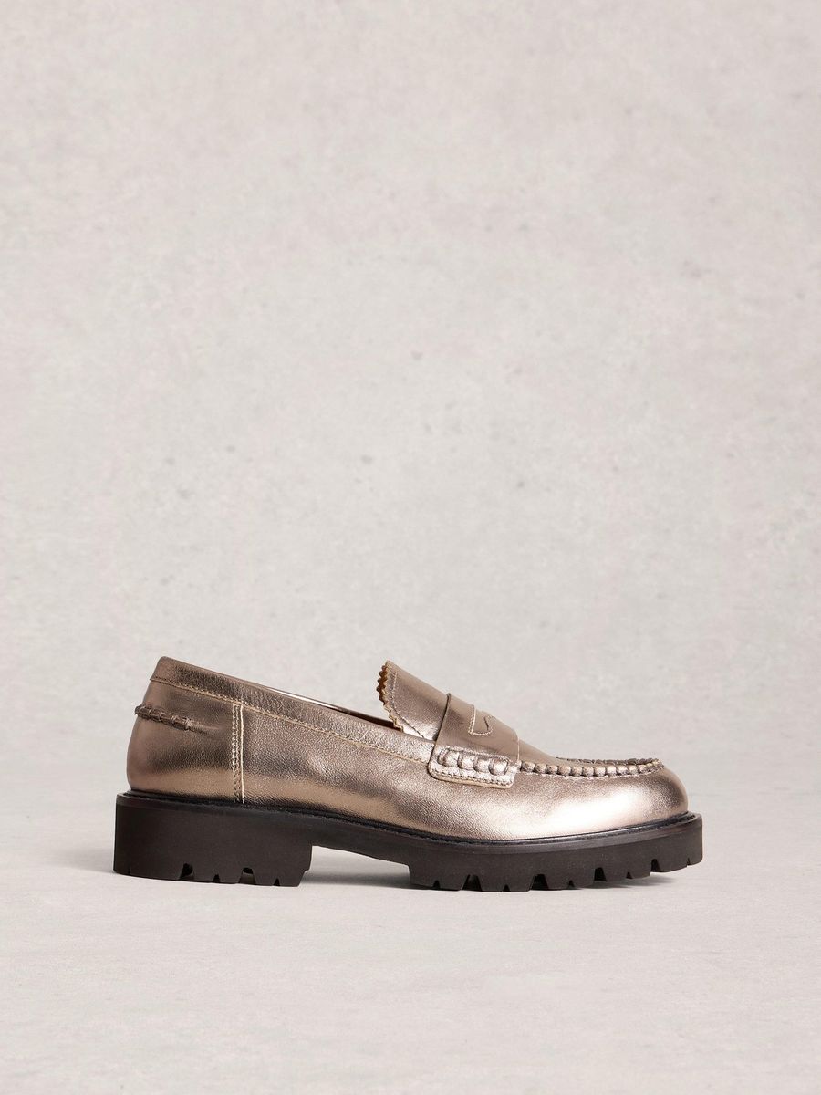 Klassischer schwarzer Leder Plateau Loafer