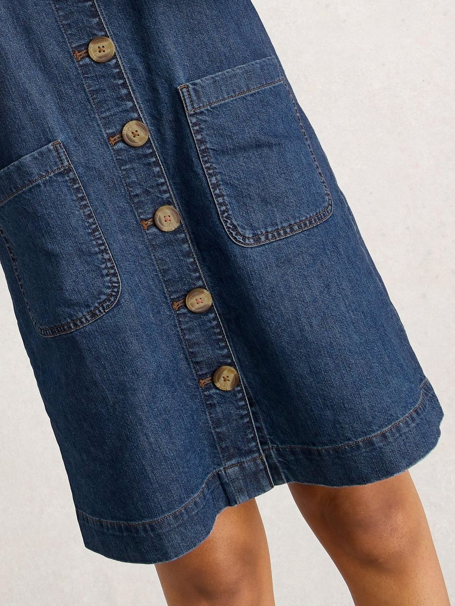 Jeans-Latzkleid mit Knopfleiste
