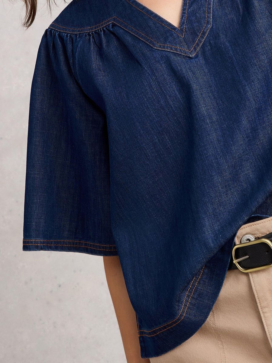 Locker geschnittenes Denim-Top mit V-Ausschnitt